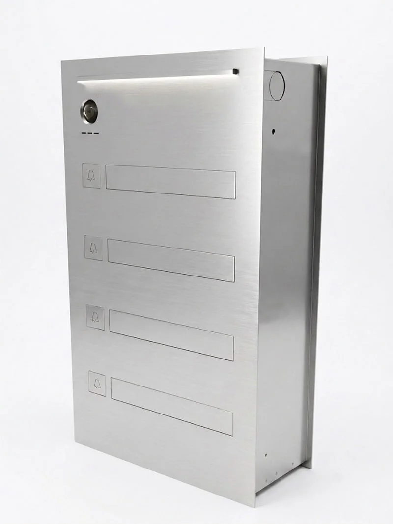 Cassetta posta da esterno con illuminazione a LED e videocitofono condominiale David MA18610, dal design minimal e compatibile con videocitofono Elvox.